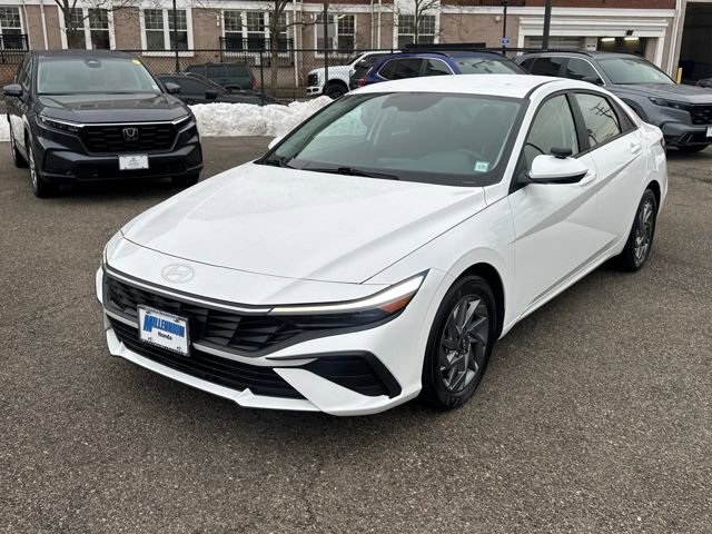 Used 2024 Hyundai Elantra SEL