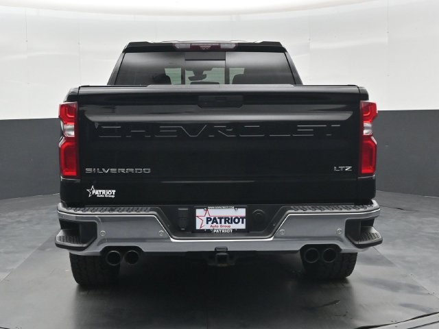 Used 2020 Chevrolet Silverado 1500 LTZ w/ LTZ Premium Package AWD/4WD image 2