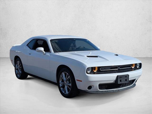 Used 2021 Dodge Challenger SXT video 3