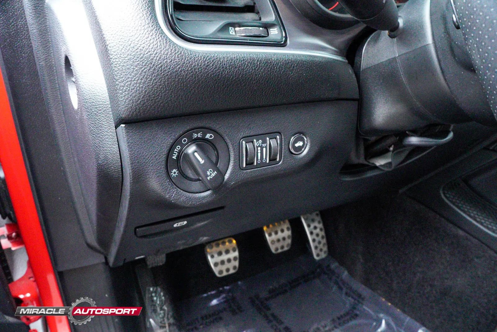 Used 2016 Dodge Challenger R/T w/ Blacktop Package image 32