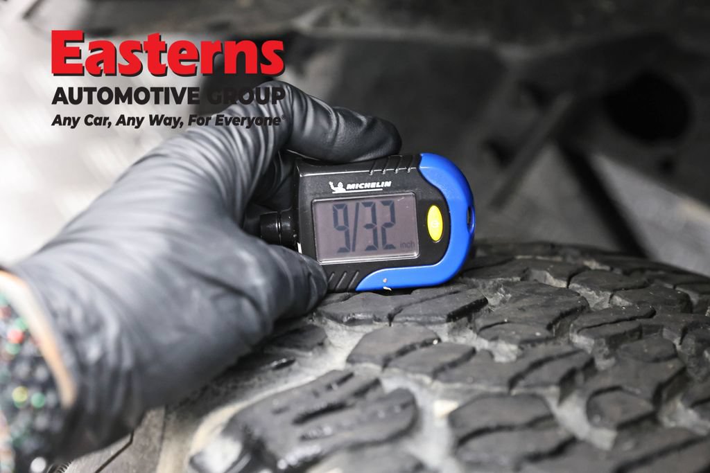 Used 2022 Jeep Wrangler Unlimited Rubicon 4xe w/ Cold Weather Group AWD/4WD image 30