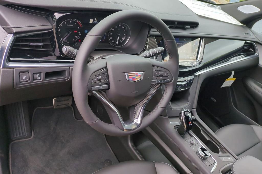 New 2025 Cadillac XT6 Sport AWD/4WD image 6