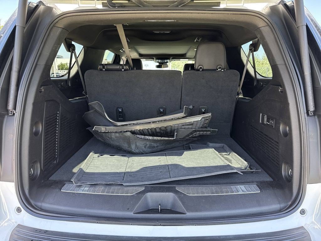 Used 2023 GMC Yukon XL AT4 w/ AT4 Premium Package AWD/4WD image 28