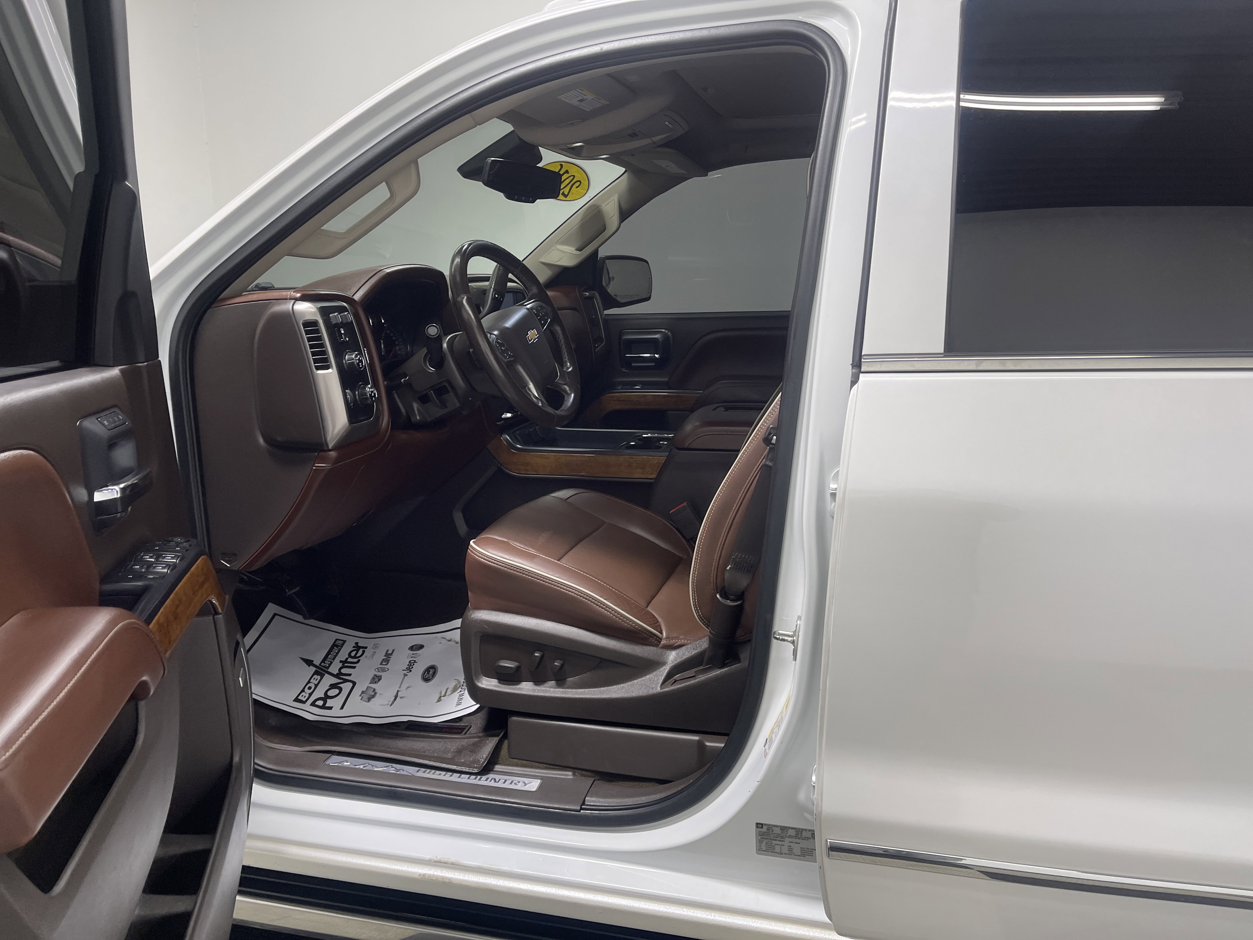 Used 2016 Chevrolet Silverado 1500 High Country w/ High Country Premium Package image 9