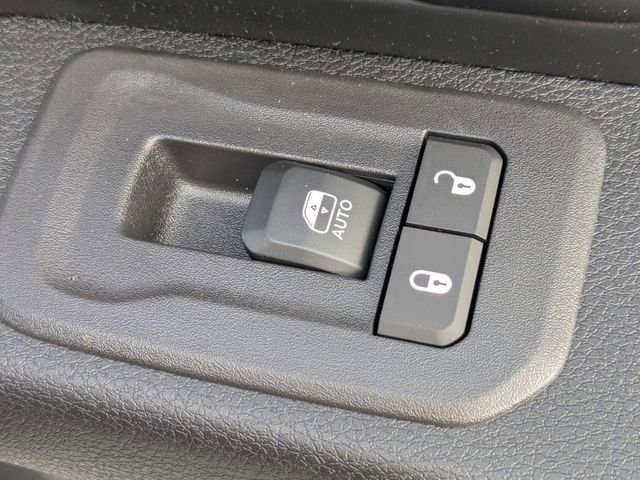 New 2026 RAM 2500 Tradesman w/ Chrome Appearance Group image 31