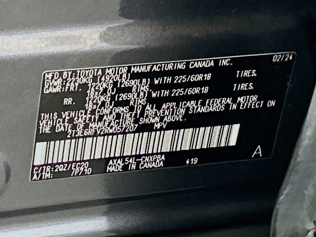 Used 2024 Toyota RAV4 XSE AWD/4WD image 30