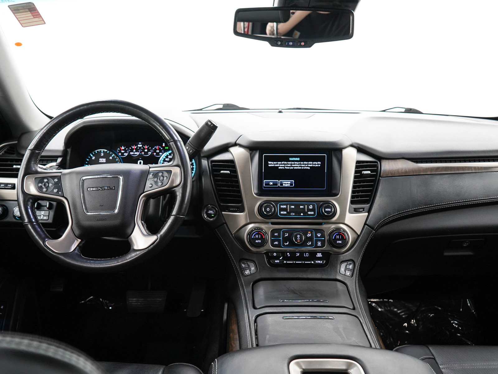 Used 2018 GMC Yukon XL Denali w/ Open Road Package AWD/4WD image 19