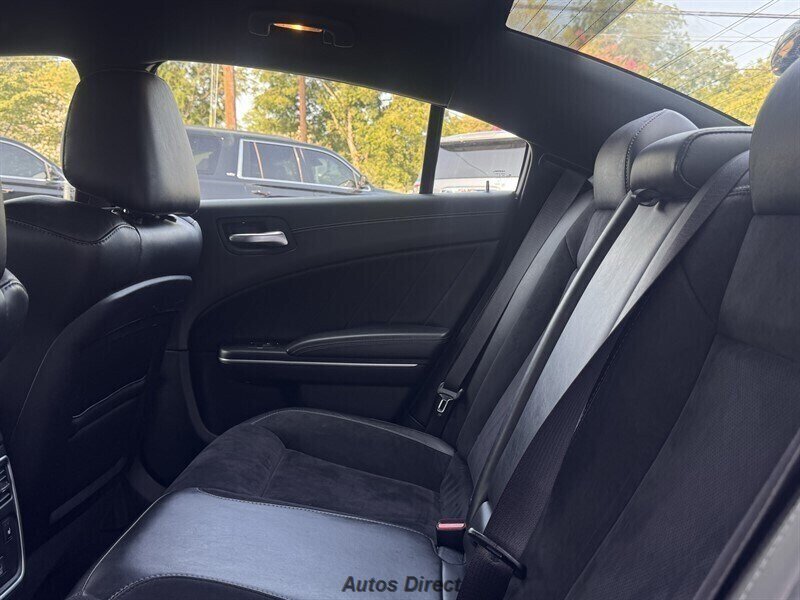 Used 2019 Dodge Charger Scat Pack w/ Plus Group RWD image 39