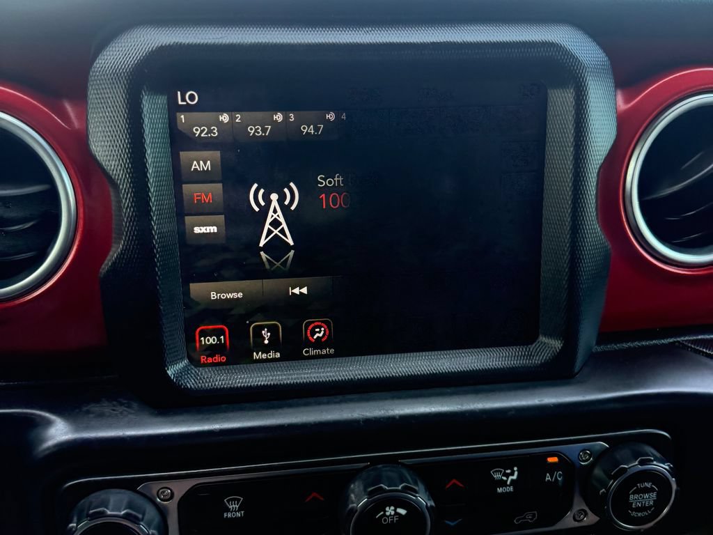 Used 2018 Jeep Wrangler Unlimited Rubicon AWD/4WD image 30