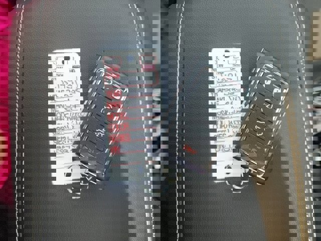 New 2025 Jeep Grand Cherokee L Limited w/ Trailer Tow Package image 32