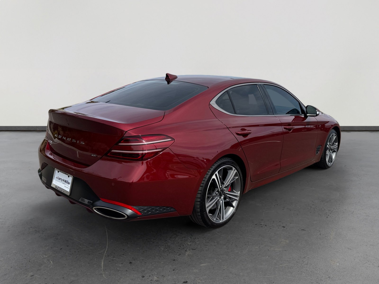 Used 2024 Genesis G70 3.3T Advanced image 5