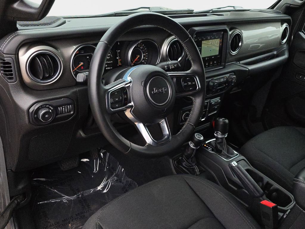 Used 2018 Jeep Wrangler Unlimited Sahara AWD/4WD image 20