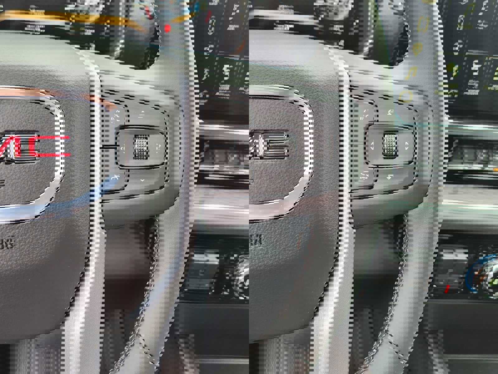 New 2026 GMC Sierra 2500 SLT w/ SLT Convenience Package image 18