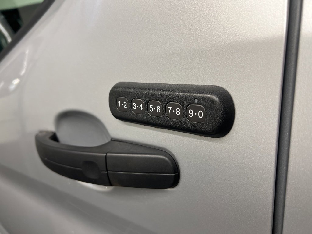 Used 2024 Ford Transit 350 XLT image 31