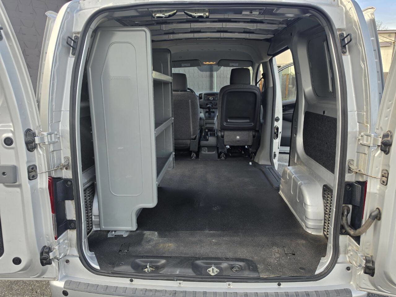 Used 2017 Nissan NV200 SV image 23