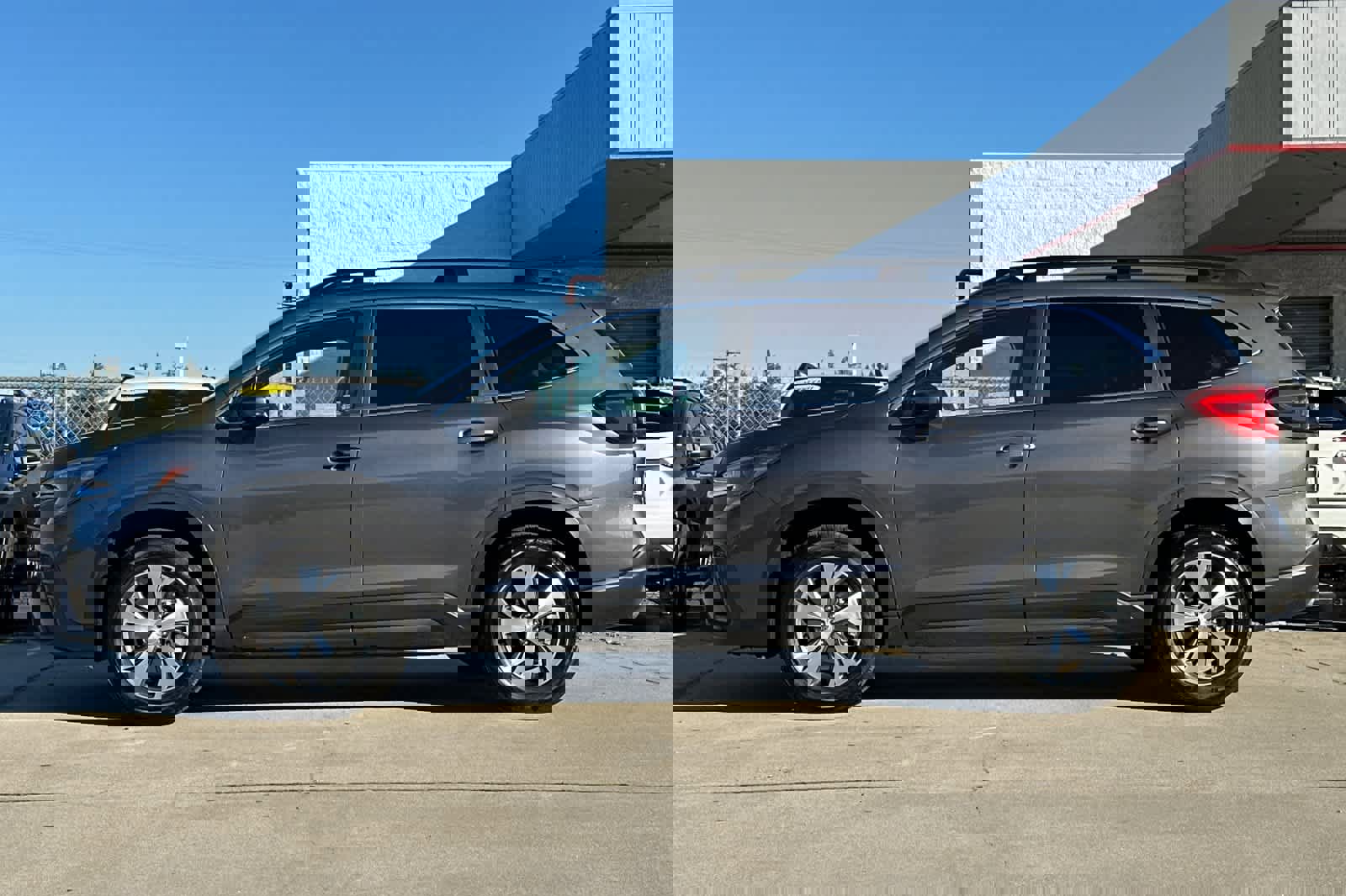 Used 2025 Subaru Ascent Premium w/ Premium Package image 6