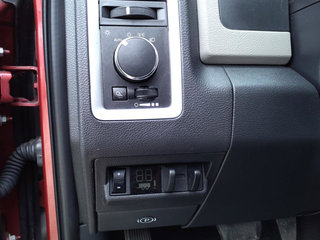 Used 2012 RAM 1500 Classic SLT w/ Luxury Group image 20