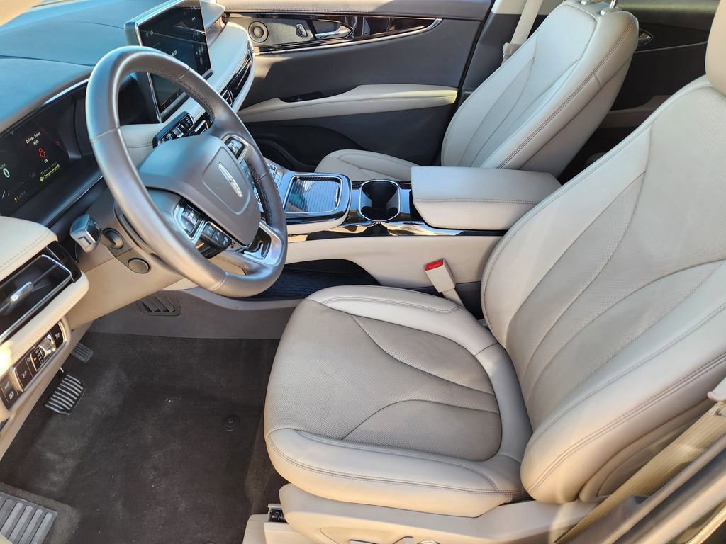 Used 2023 Lincoln Nautilus Reserve w/ Equipment Group 201A image 16