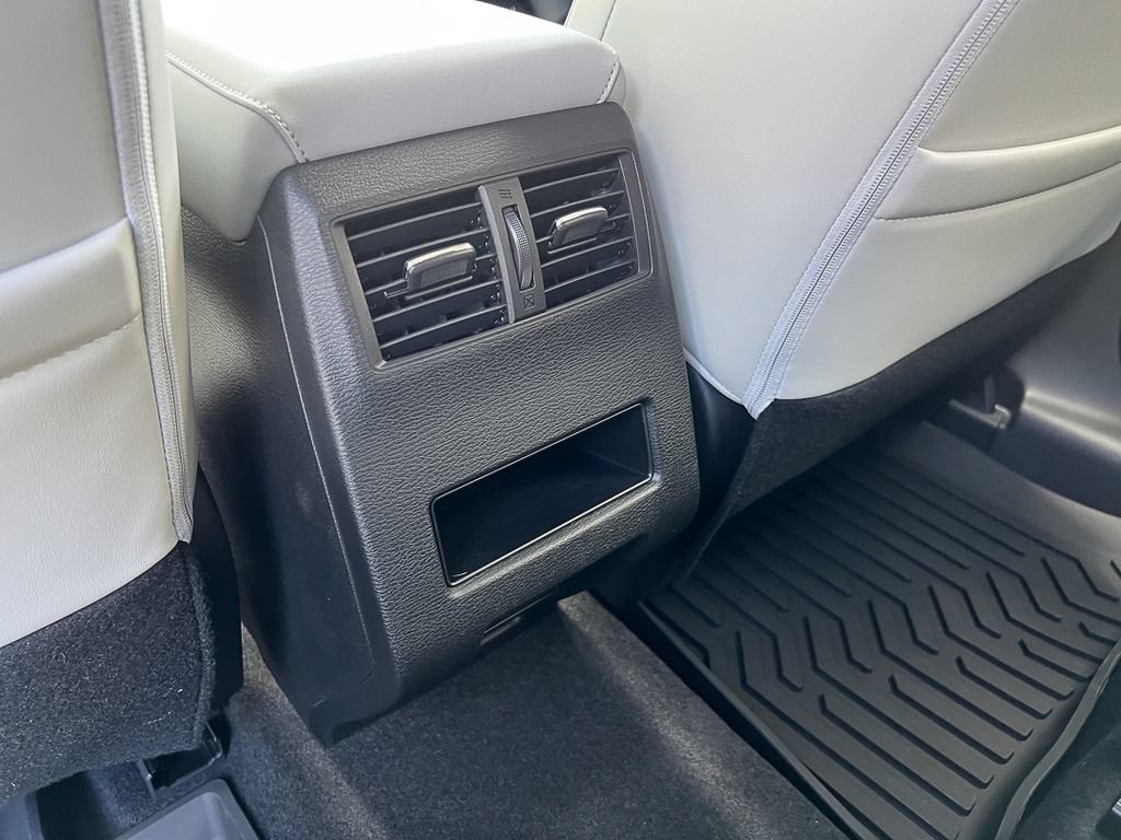 New 2026 Mitsubishi Outlander SE AWD/4WD image 31