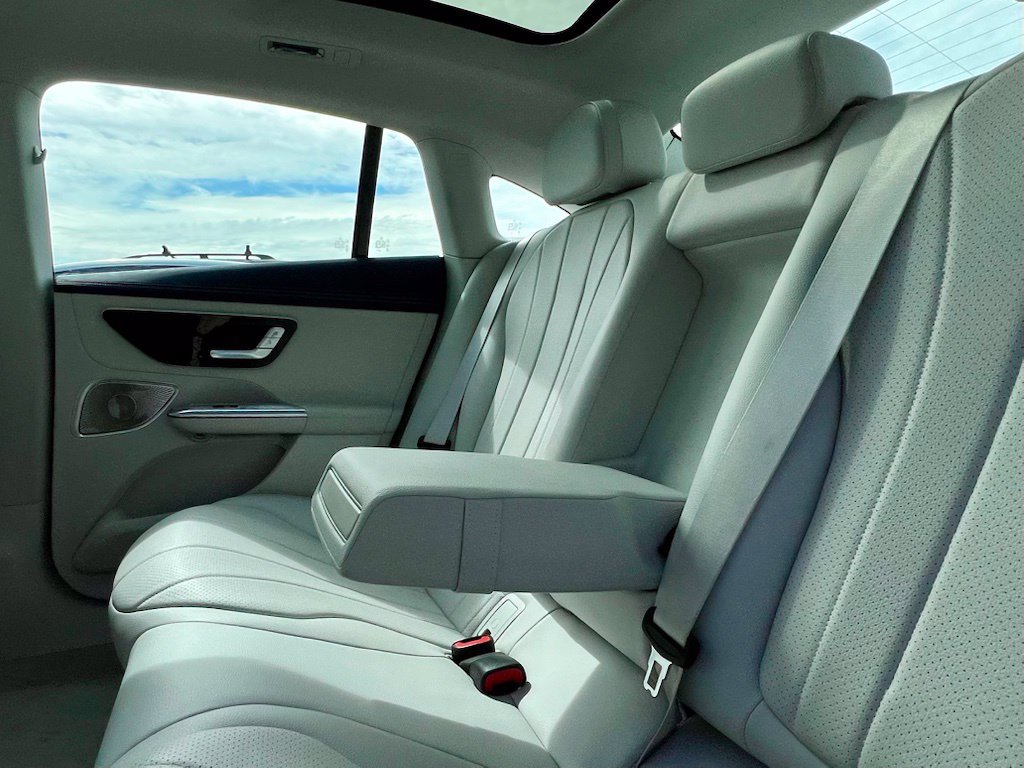 Certified 2023 Mercedes-Benz EQE 350+ 4MATIC Sedan image 39