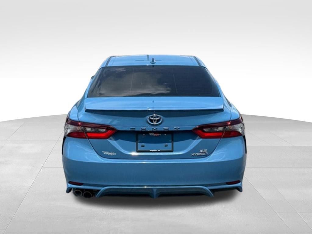 Used 2024 Toyota Camry SE w/ Cold Weather Package FWD image 6