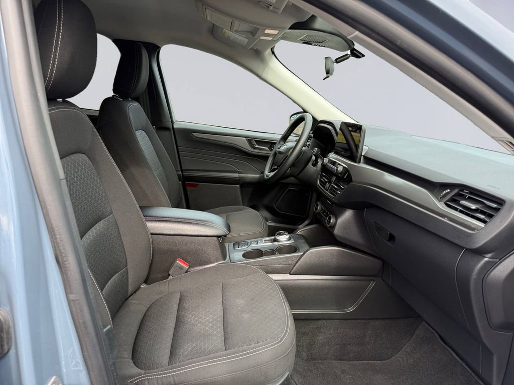 Used 2024 Ford Escape Active image 17