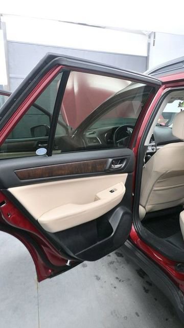 Used 2017 Subaru Outback 2.5i Limited AWD/4WD image 12