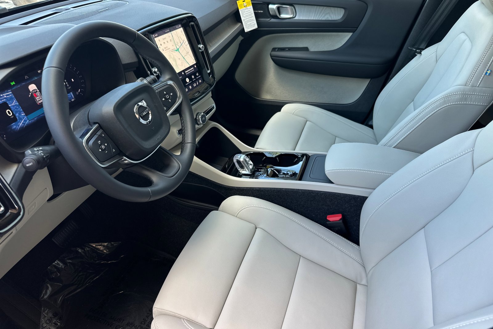 New 2026 Volvo XC40 B5 Ultra AWD/4WD image 8