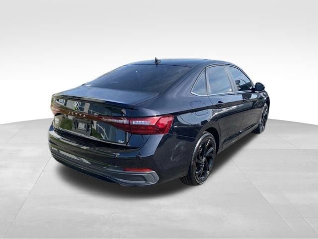 Used 2025 Volkswagen Jetta SE image 8