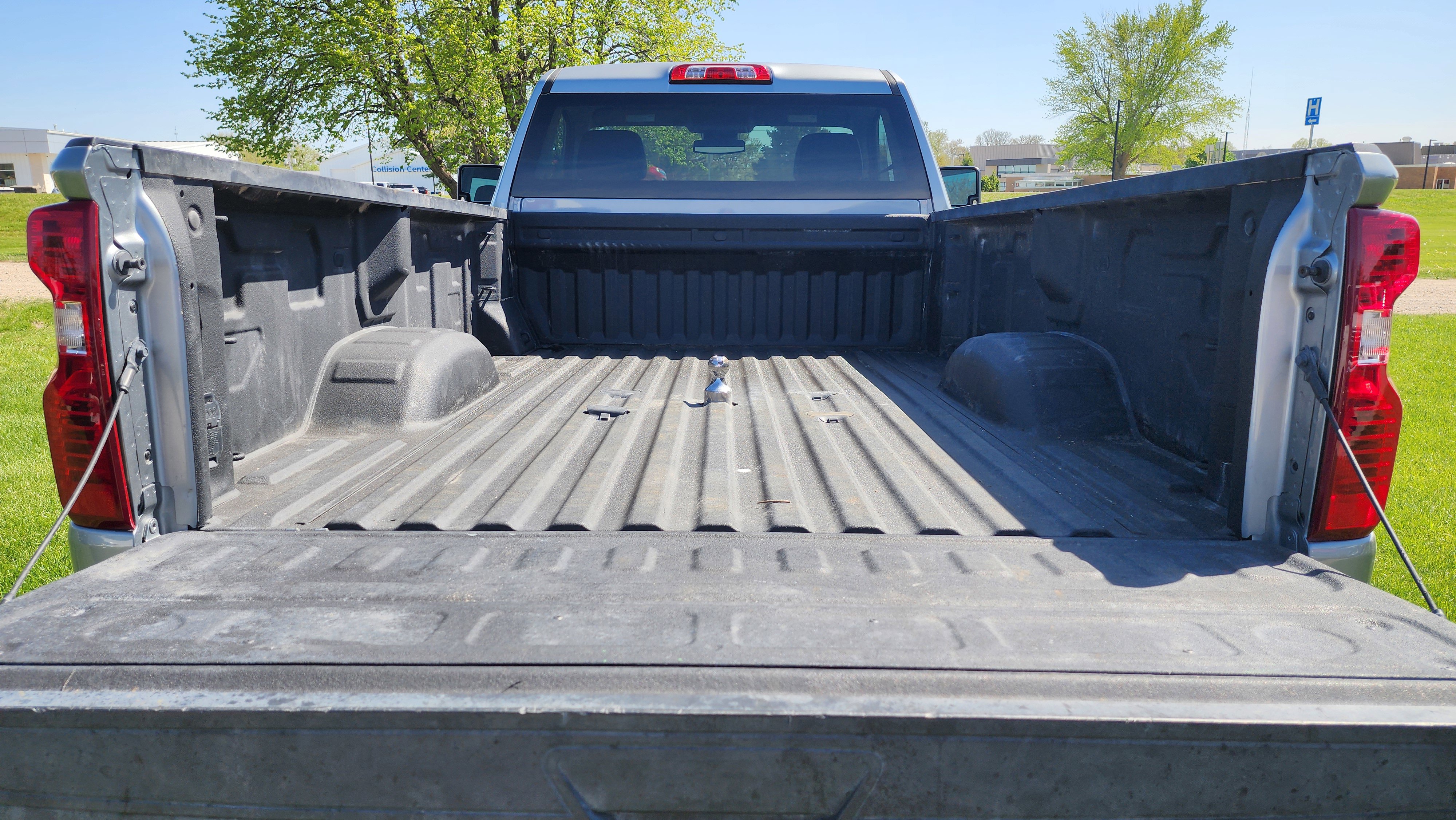 Used 2025 Chevrolet Silverado 3500 W/T AWD/4WD image 7