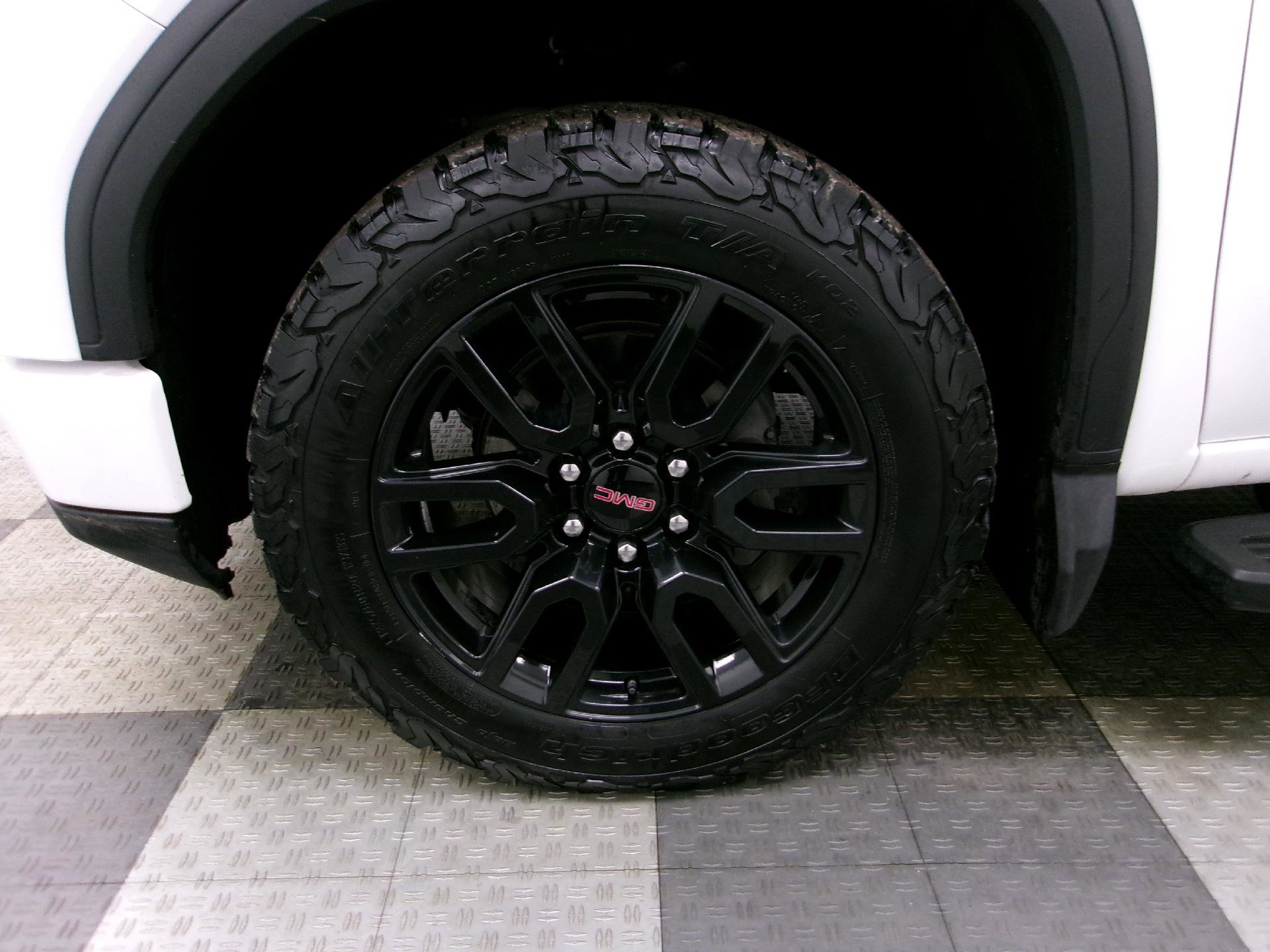 Certified 2023 GMC Sierra 1500 Elevation w/ Preferred Package image 16