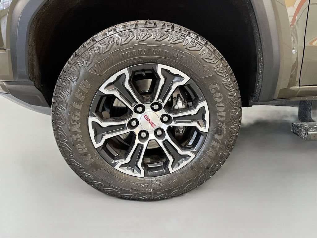 Used 2023 GMC Canyon AT4 w/ AT4 Premium Package AWD/4WD image 32