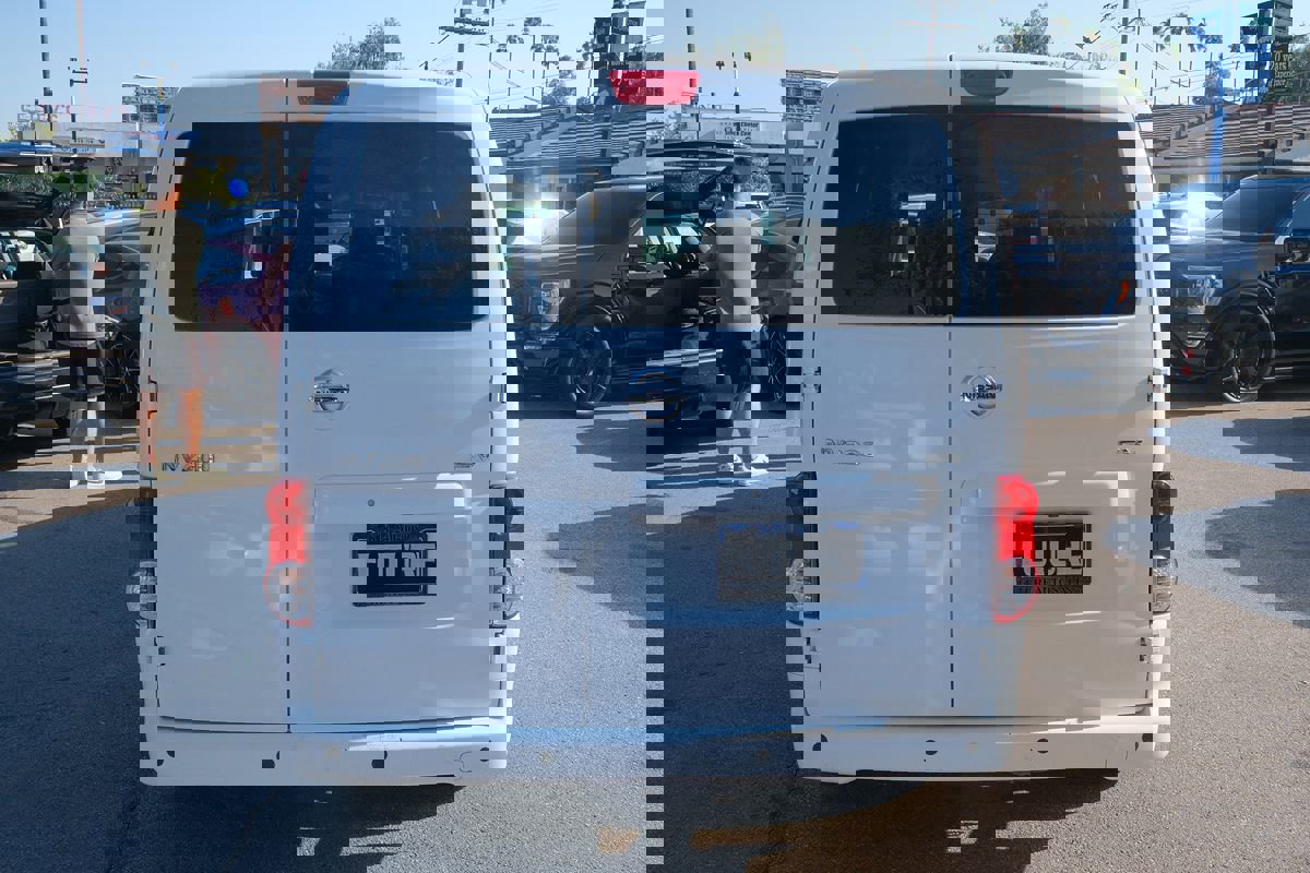 Used 2021 Nissan NV200 SV w/ Back Door Glass Package image 6