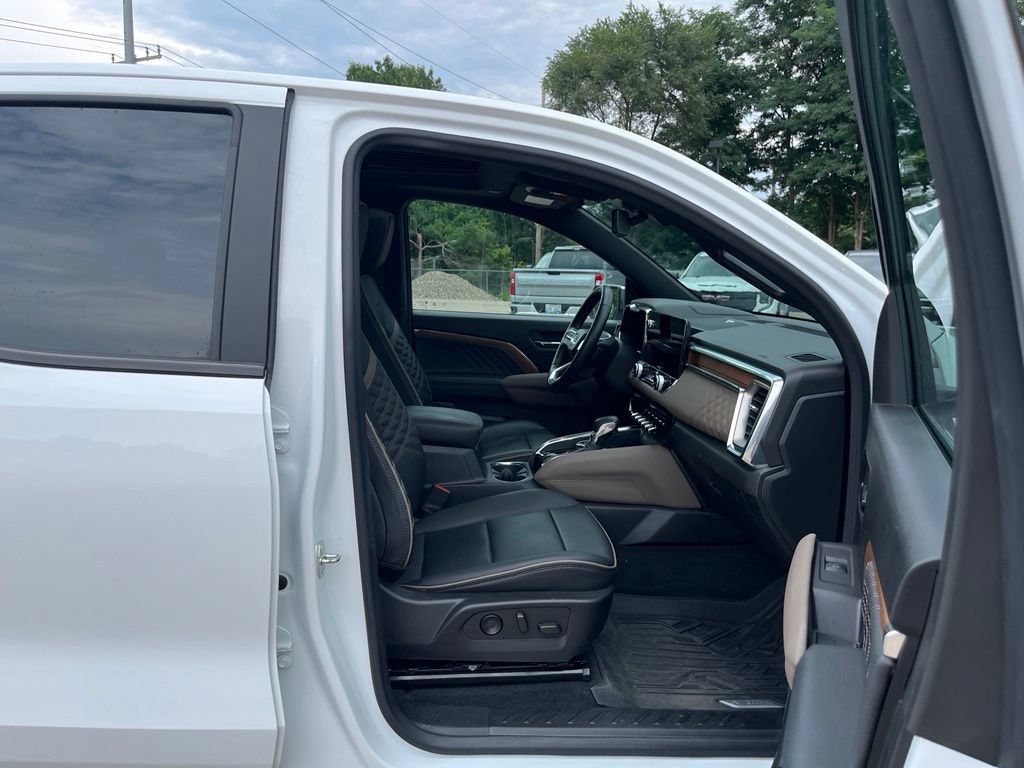 Used 2023 GMC Canyon Denali AWD/4WD image 36