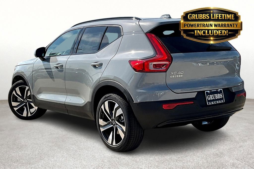 New 2026 Volvo XC40 B4 Plus w/ Protection Package Premier FWD image 6