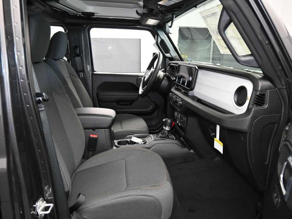 New 2026 Jeep Gladiator Sport AWD/4WD image 36