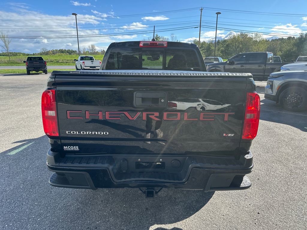 Used 2022 Chevrolet Colorado LT w/ Safety Package AWD/4WD image 4