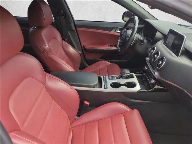 Used 2021 Kia Stinger GT2 image 25