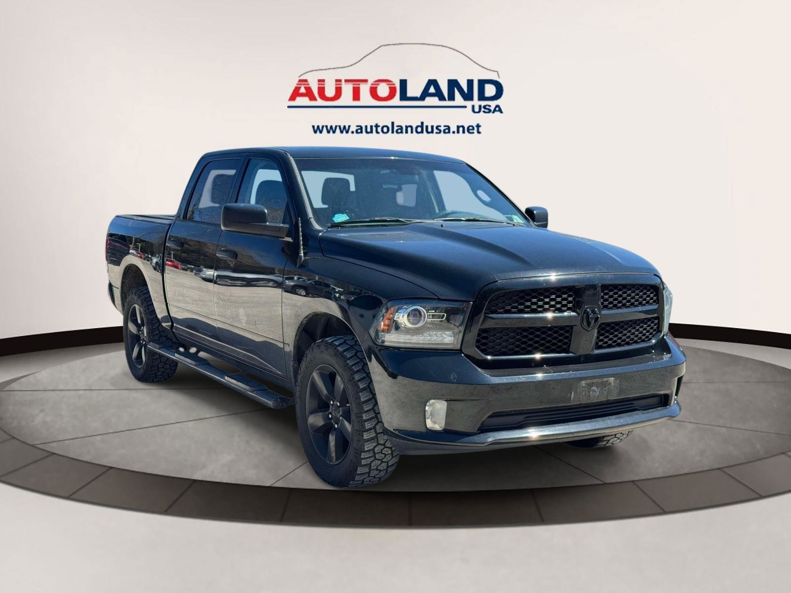 Used 2014 RAM 1500 Express w/ Black Ram 1500 Express Group image 2