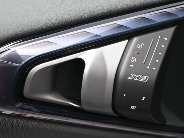 Used 2026 BMW X3 xDrive30 w/ Premium Package image 16