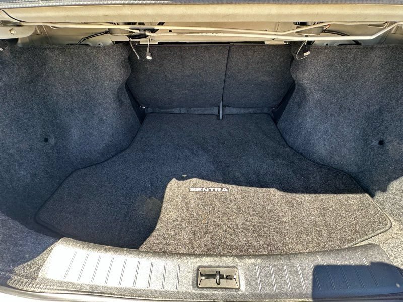 Used 2016 Nissan Sentra S FWD image 14