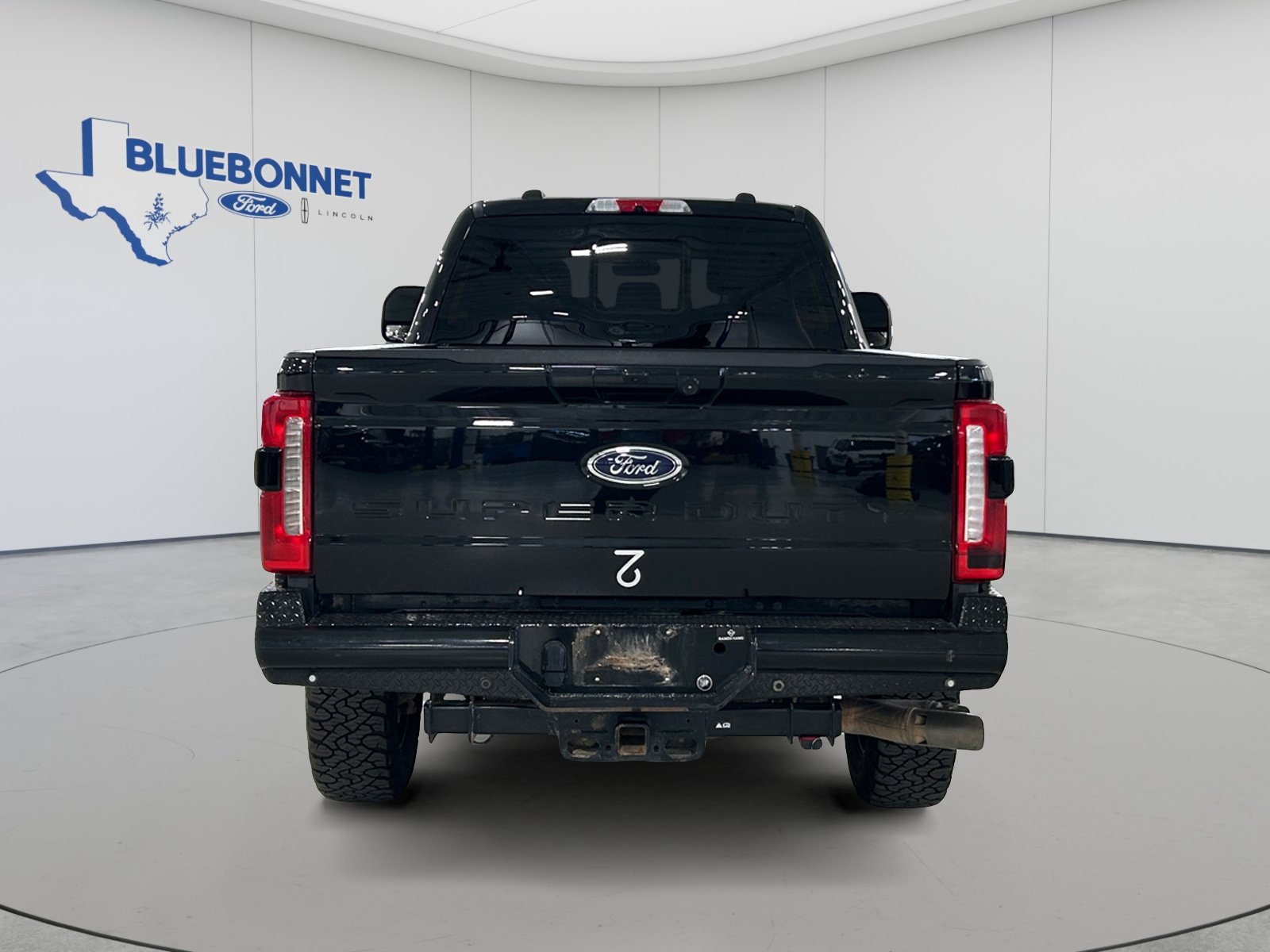 Used 2023 Ford F350 Lariat w/ FX4 Off-Road Package AWD/4WD image 6