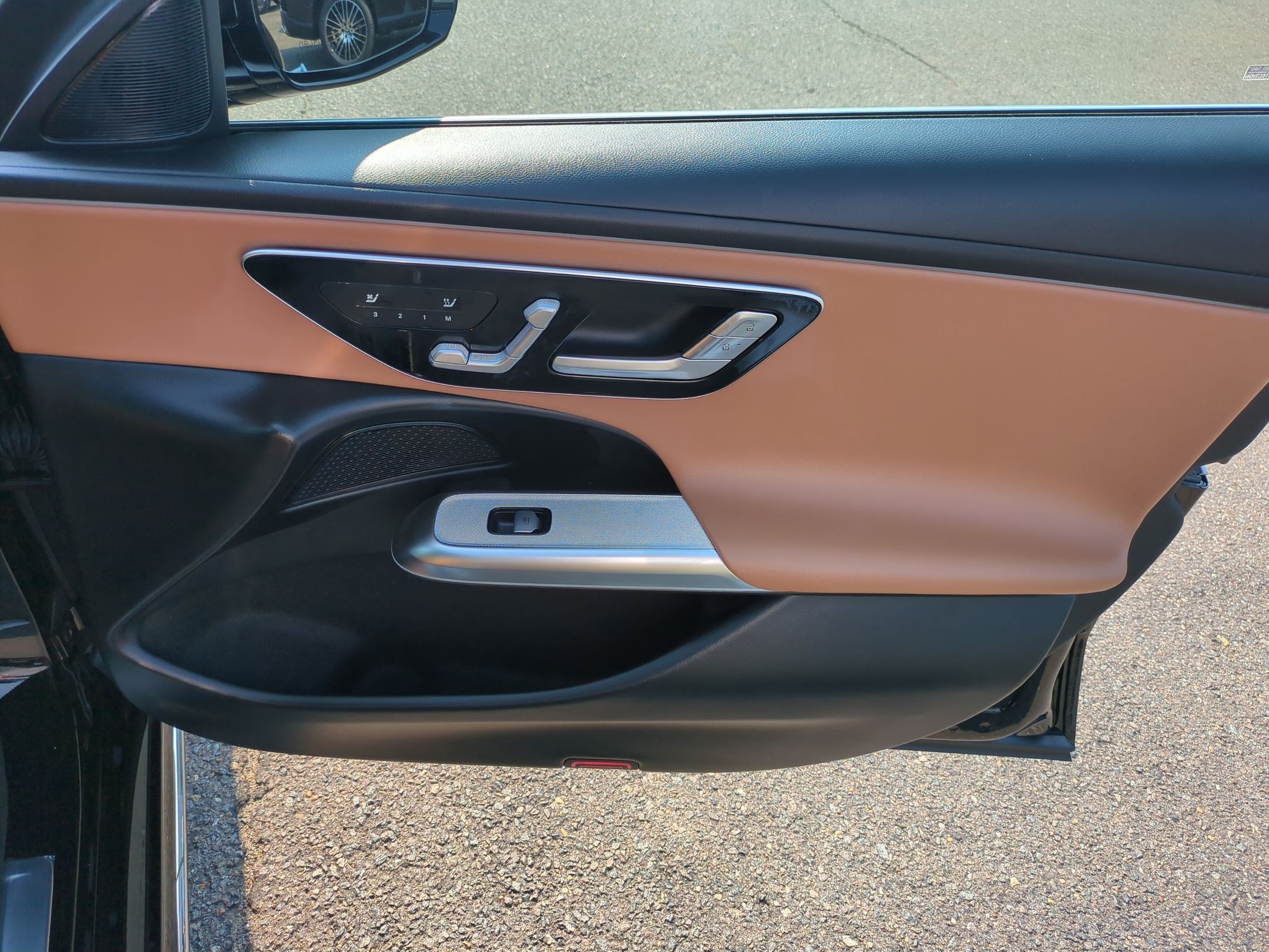 Certified 2025 Mercedes-Benz E 450 4MATIC Sedan image 31