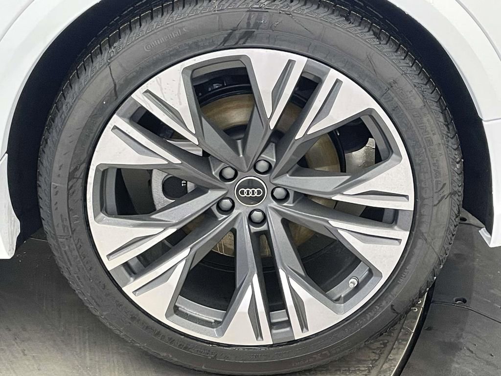 New 2026 Audi Q8 Premium Plus image 12