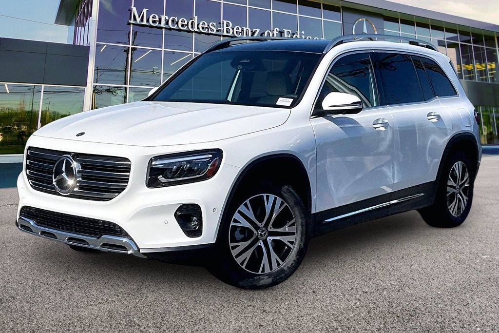 New 2026 Mercedes-Benz GLB 250 4MATIC image 2