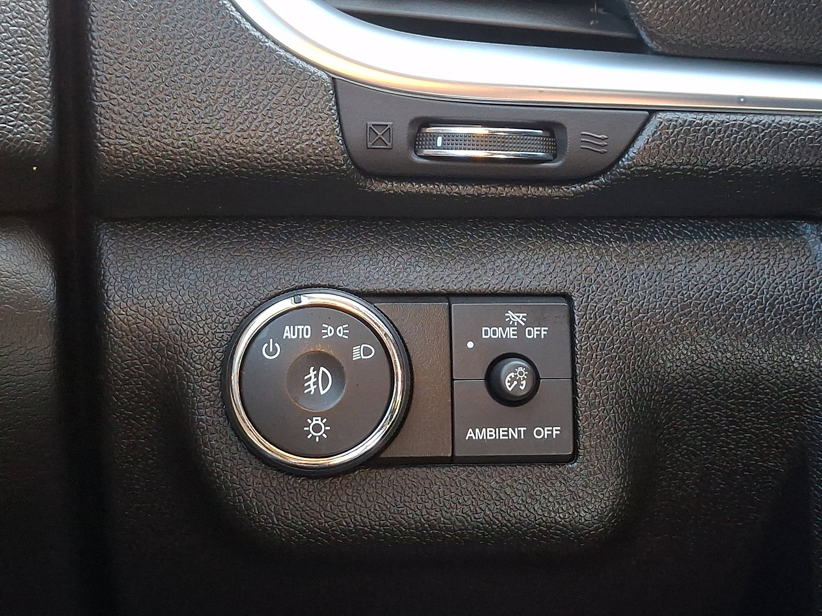 Used 2016 Chevrolet Traverse LTZ w/ LPO, 'HIT The Road' Package image 25