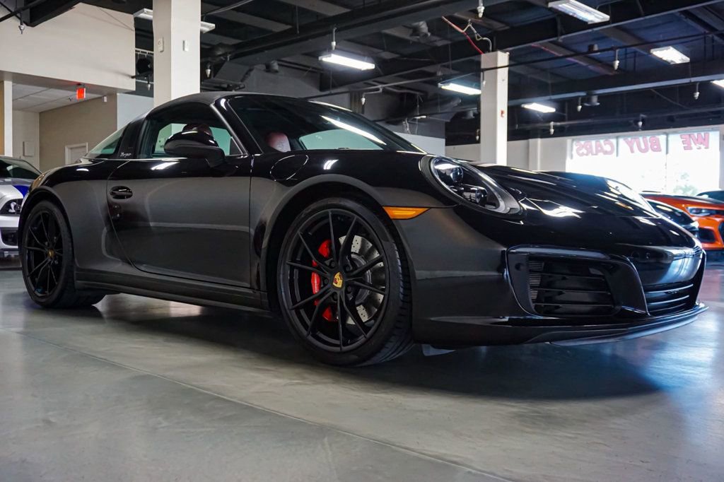 Used 2019 Porsche 911 Targa 4S image 2