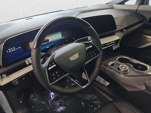 New 2026 Cadillac Optiq Sport 1 w/ LPO, Floor Liner Package AWD/4WD image 16