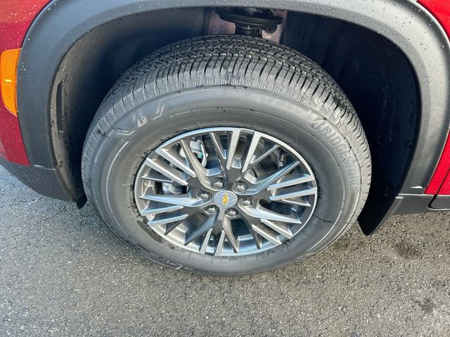 New 2026 Chevrolet Traverse LT w/ Driver Confidence Package AWD/4WD image 32