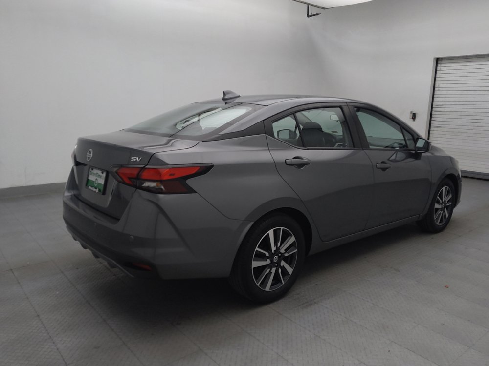 Used 2021 Nissan Versa SV FWD image 9